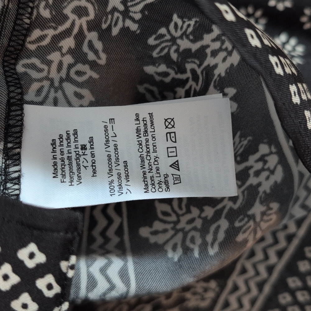 J. Crew Camp Collar Button Up Shirt in Block Print - Picture 9 of 11